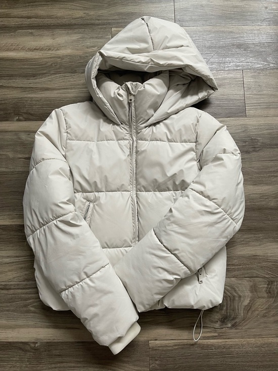 Zara Jackets & Blazers - Zara Off-White Hooded Puffer Jacket